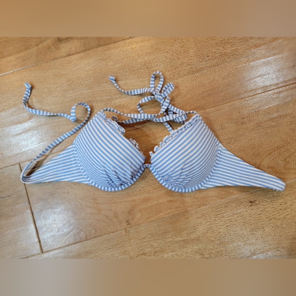 H&M White and Blue Stripe Bikini Top 34B NWOT